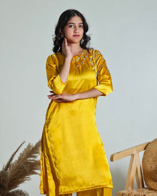 Noor SUITS
