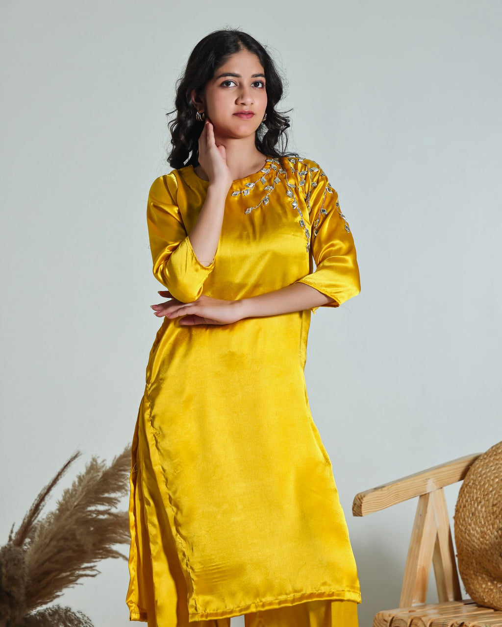 Noor SUITS