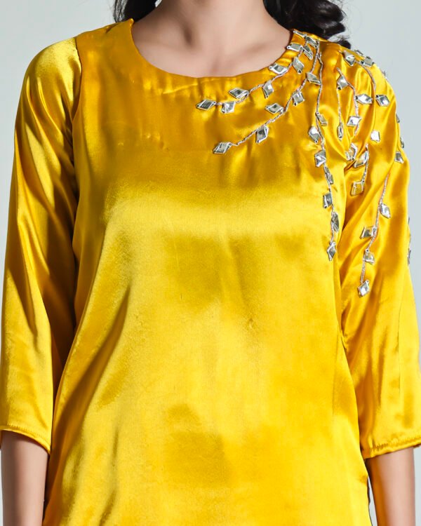 Noor SUITS