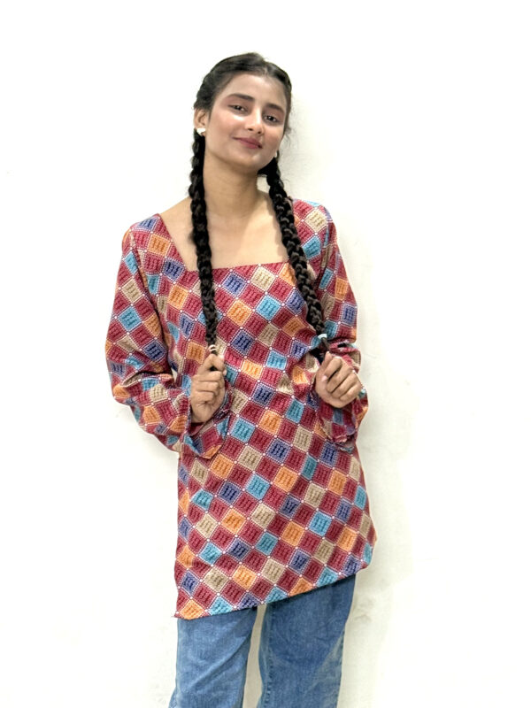 Scarlet Lattice Tunic - Image 3