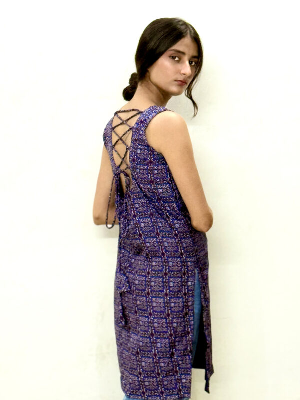 Indigo Geometric Back-Tie Kurti - Image 4