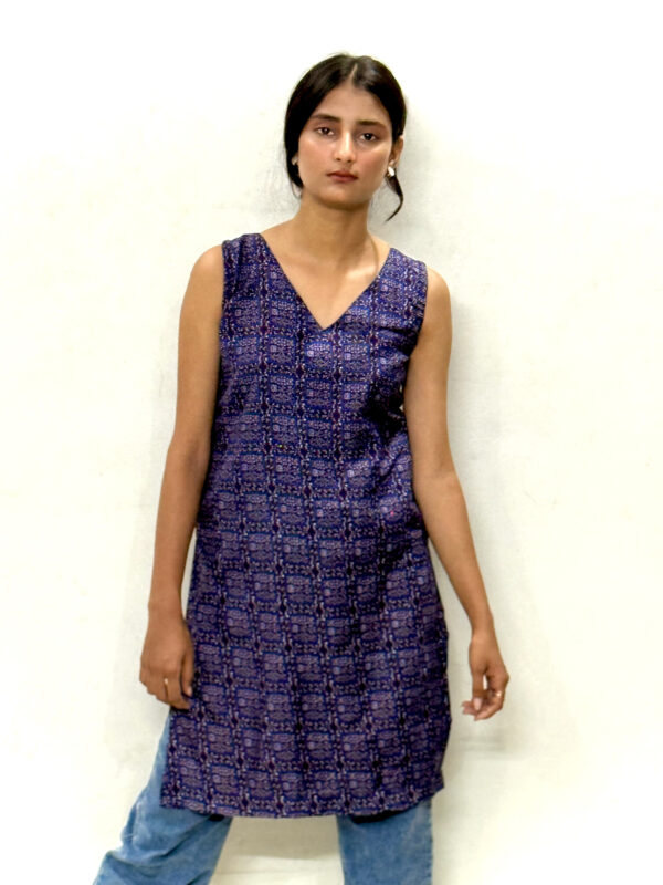 Indigo Geometric Back-Tie Kurti - Image 3