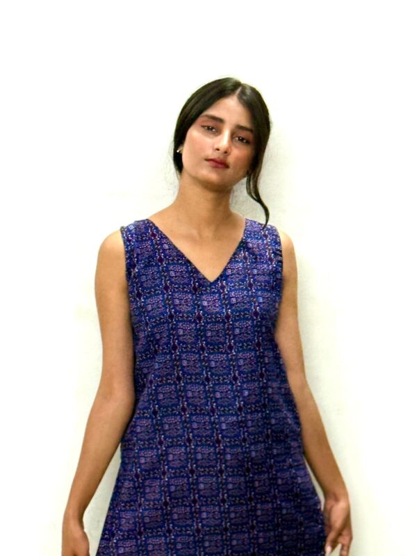 Indigo Geometric Back-Tie Kurti